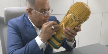 Kushton 81 mijë dollarë, Kupa e Botës më e veçantë me diamante dhe lego