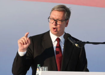 Vuçiç njofton dorëheqjen: Jam President edhe për disa javë