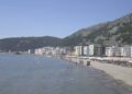 Shëngjin, 4 të rinj merren nga dallgët, dyshohet për viktima