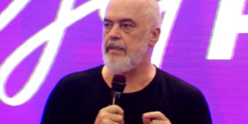 Zvërneci, Rama: Kur ne morëm detyrën, flamingot vriteshin me çifte për qejf