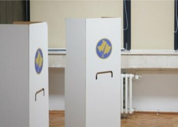 Mbyllen qendrat e votimit në Kosovë