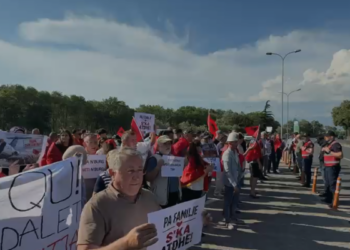 Rama pritet me protesta në Shkodër