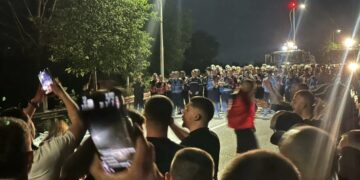 Nxitën qytetarët për të bllokuar rrugën drejt aeroportit, procedohen 19 protestues