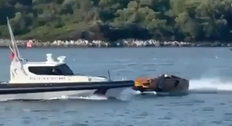 Jet ski përplaset me skafin e Policisë Kufitare në Ksamil, humb jetën 22-vjeçari