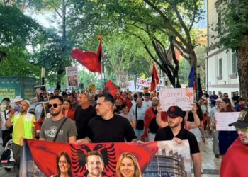 Dita e 19-të e protestës/ Nga Kuvendi te PD dhe marshim drejt Kryeministrisë