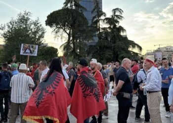 Dita e 26-të, nis protesta e qytetarëve