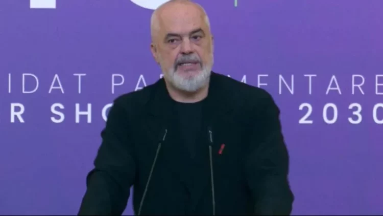 “Rama ka mbaru”/ Kryeministri ironizon protestuesit: Ikën mbrëmja, por unë këtu jam