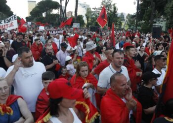 “Rama jepe dorëheqjen”, nis dita e 23-të e protestës qytetare