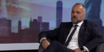 Kush përfiton nga njollosja e Shqipërisë?