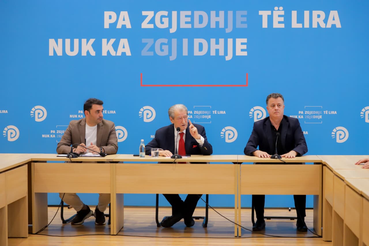 PD kërkon ndërhyrje ndërkombëtare për zgjidhjen e krizës në Shqipëri
