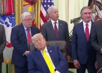 Trumpin e zë gjumi në Dhomën Ovale, ironia e Hunter Biden: I ranë bateritë