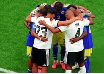 Momenti më prekës i Botërorit; Gjermania e Curaçao luten së bashku pas ndeshjes
