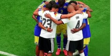 Momenti më prekës i Botërorit; Gjermania e Curaçao luten së bashku pas ndeshjes
