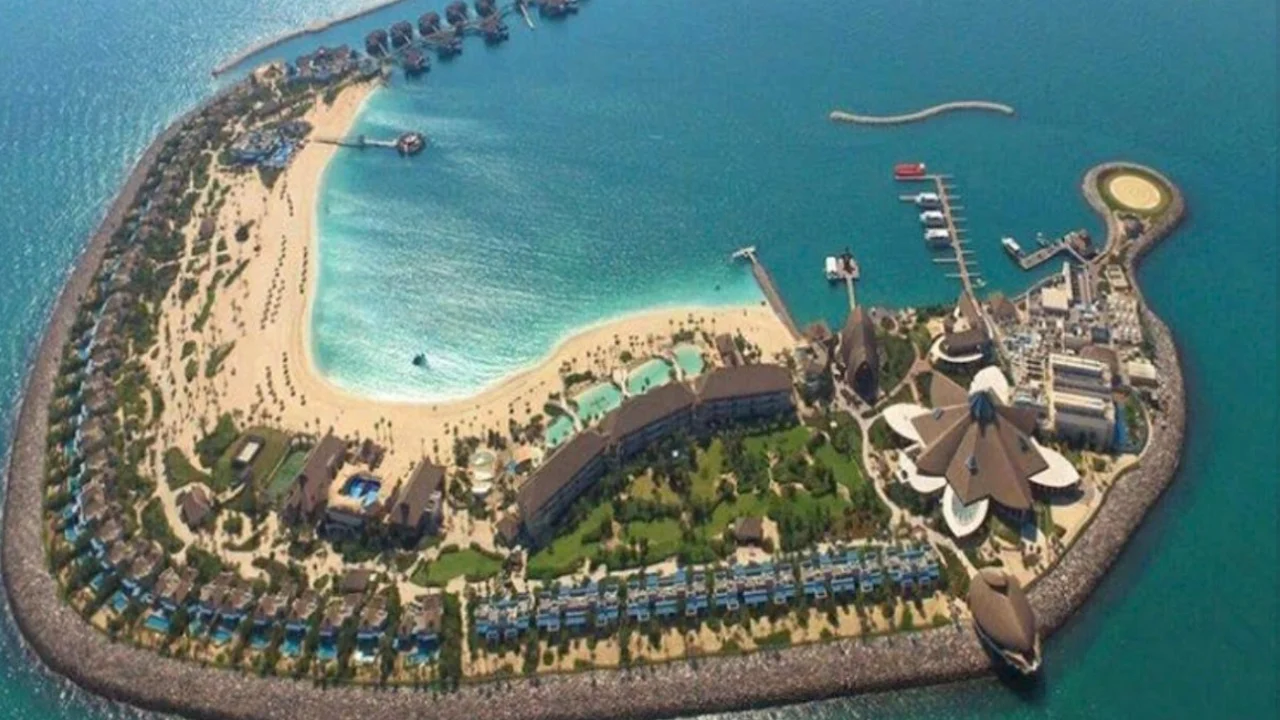 rama-ndan-foto-nga-resorti-ne-katar-e-ndertoi-i-njejti-brand-qe-do-beje-zvernecin
