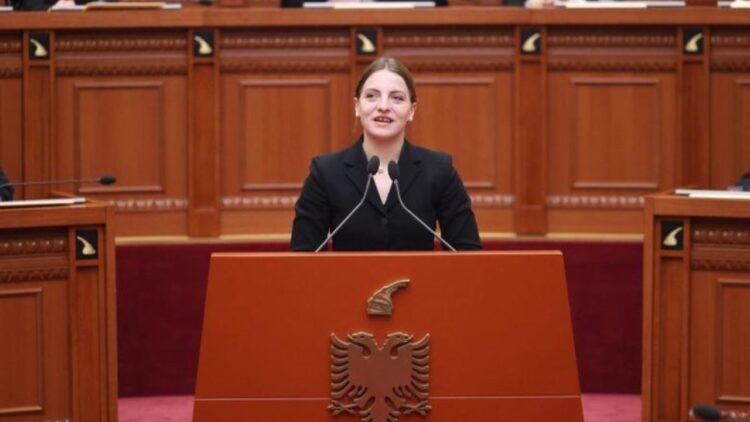 La grupin e PS,Koçeku:Ky mesazh i drejtohet Bajrajve, nëse familjes sime i preket…