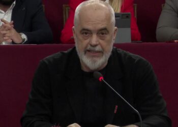 “Nuk ka projekt për Zvërnecin”, Rama-protestuesve: Të paguar dhe trainuar nga…