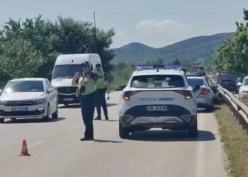 Aksident në aksin Sarandë-Delvinë, lëndohet 16-vjeçari që drejtonte mjetin