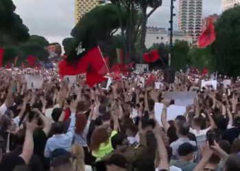 5 kërkesat e protestuesve: Dorëheqje e qeverisë dhe anulimi i projektit në Zvërnec