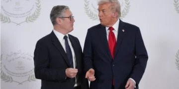 Trump për dorëheqjen e Starmer: Krimi, energjia dhe emigracioni sollën rënien e tij