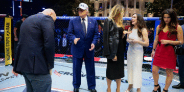 Arte marciale, fishekzjarre dhe VIP-a, si e festoi Trump 80-vjetorin