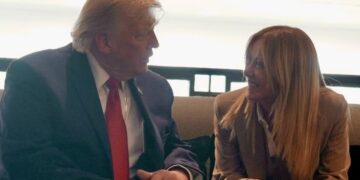 Trump ironizon sërish Melonin: Mu lut të bënim foto bashkë, pranova se më erdhi keq