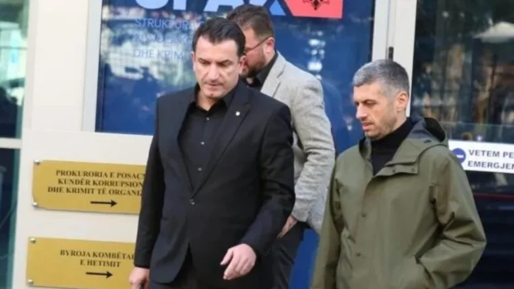 Veliaj rikthen në detyrën e sekretarit të përgjithshëm të Bashkisë Alban Dokushin