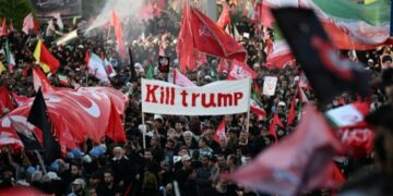 Lufta/ Izraeli informon SHBA-të: Irani planifikon të vrasë Trumpin