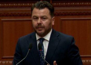 Kuvendi rrëzon kërkesën e Kaprit për interpelancë me Lamallarin, deputeti: Censurë