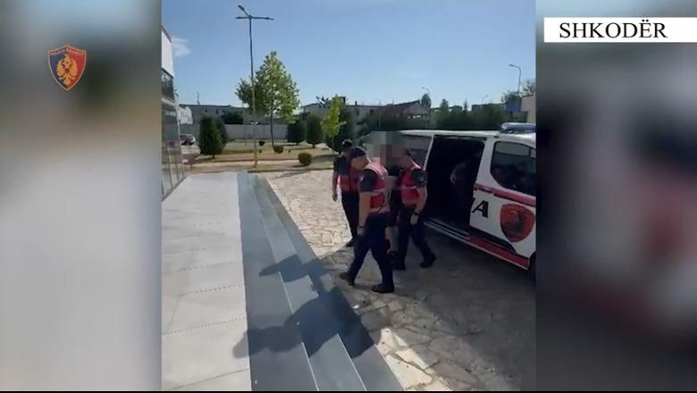 I riu plagos me thikë 32 vjeçarin në Shkodër  i vëllai tenton të vrasë autorin
