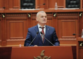 Bojkoti i PD ndaj seancave plenare, Bujar Leskaj: Gabim politik