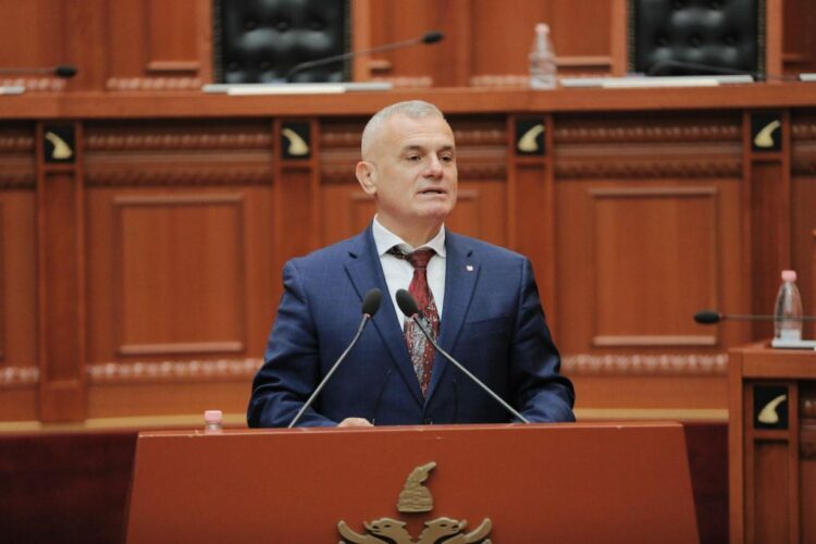 Bojkoti i PD ndaj seancave plenare, Bujar Leskaj: Gabim politik