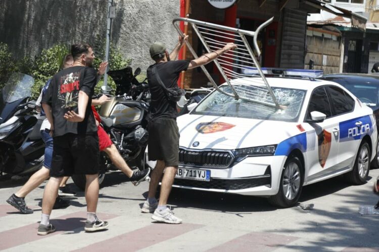 Protesta para Parlamentit, 20 protestues të shoqëruar