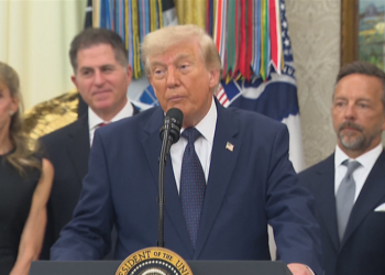 Ukraina lëshon dronët mbi Moskë, Trump: E frikshme