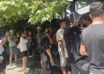 Gjyqi për qytetarët e arrestuar, protestuesi me epilepsi shfaq probleme shëndetësore