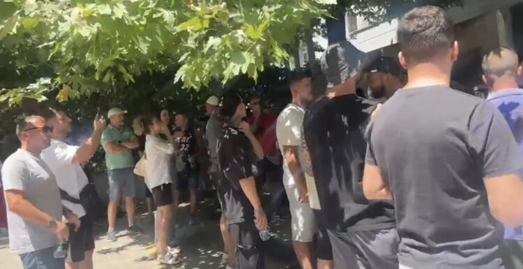 Gjyqi për qytetarët e arrestuar, protestuesi me epilepsi shfaq probleme shëndetësore