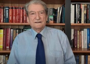 Berisha reagon për protestën: Shqiptarët i organizuan Ramës funeralin e tij politik