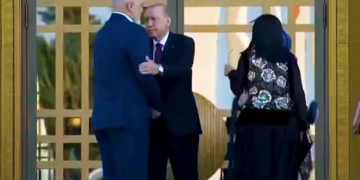 Kryeministri Rama dhe bashkëshortja në Ankara, priten nga Erdogan
