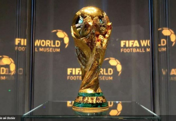 Infantino: FIFA do të shqyrtojë zgjerimin e Botërorit 2030 në 64 skuadra