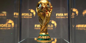 Infantino: FIFA do të shqyrtojë zgjerimin e Botërorit 2030 në 64 skuadra
