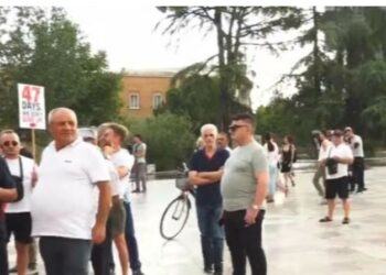 Dita e 47 e protestës në Tiranë, qytetarët kërkojnë largimin e qeverisë