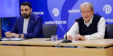 Berisha: Pas liçencës për kazino në kullën Air Albania qëndron Olsi Rama