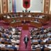PS ndryshon rendin e ditës në seancë, Berisha – Peleshit: Vasal i Ramës