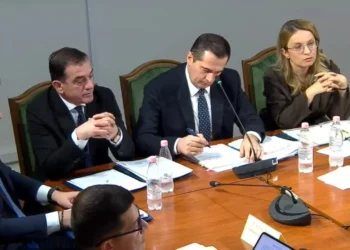 Pse mbahet ende Meta në burg dhe Berisha detyrim paraqitje?Si përgjigjet kreu i SPAK