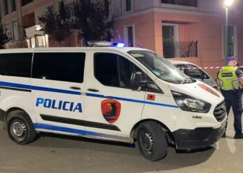 Vrasja e 40-vjeçarit, autori i shpallur në kërkim me disa identitete
