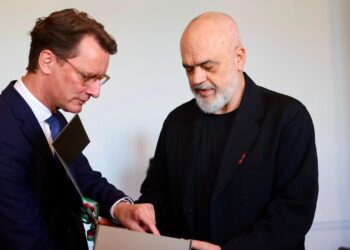 Rama vizitë në Gjermani, takohet me kryeministrin e landit Nordrhein-Westfalen